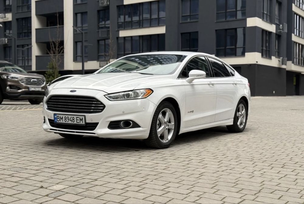 Ford Fusion, 2013