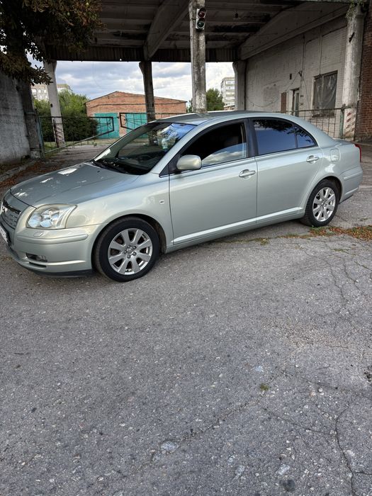 Toyota Avensis, 2005