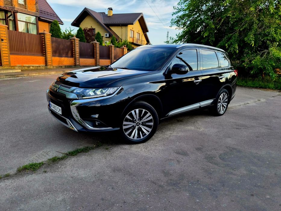 Mitsubishi Outlander, 2020