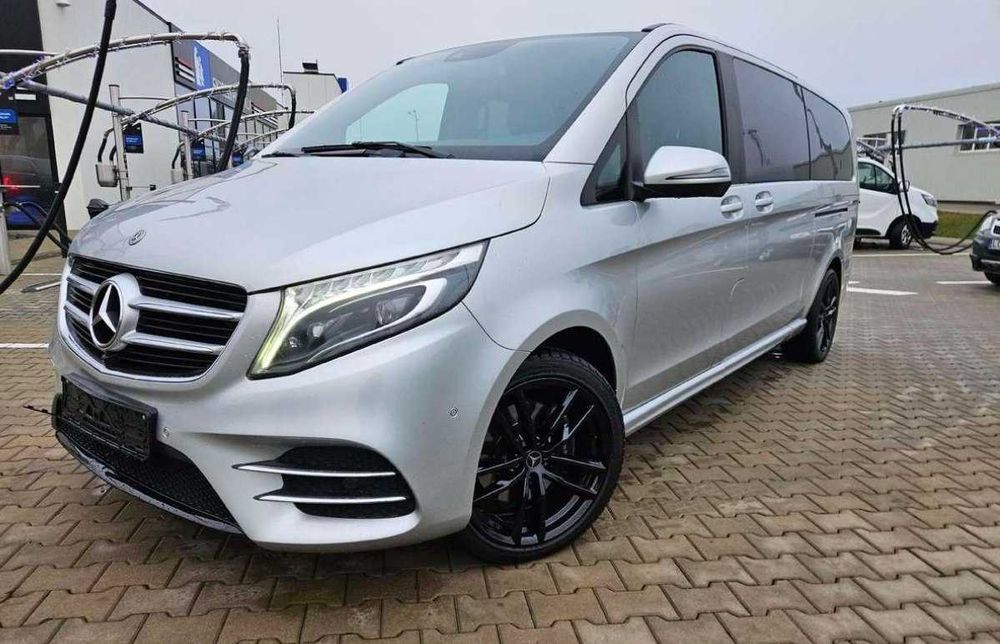 Mercedes-Benz 220, 2018