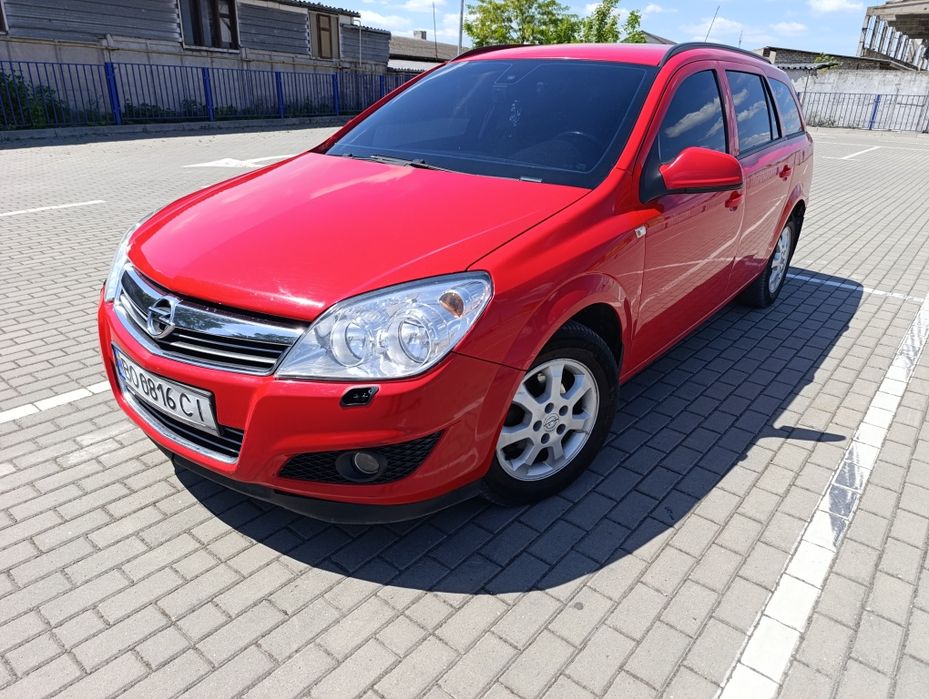 Opel Astra, 2010