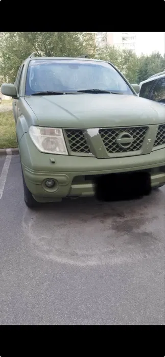 Nissan Pathfinder, 2005