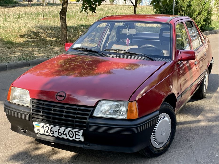 Opel Kadett, 1987