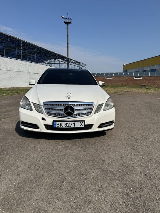 Mercedes-Benz 200, 2011