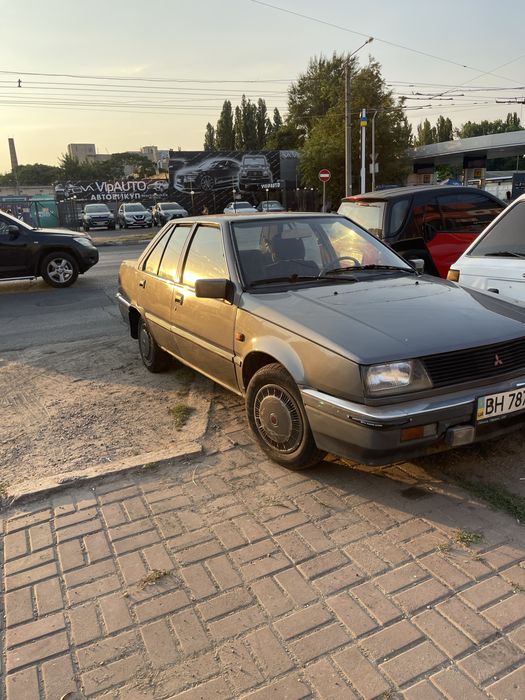 Mitsubishi Lancer, 1988
