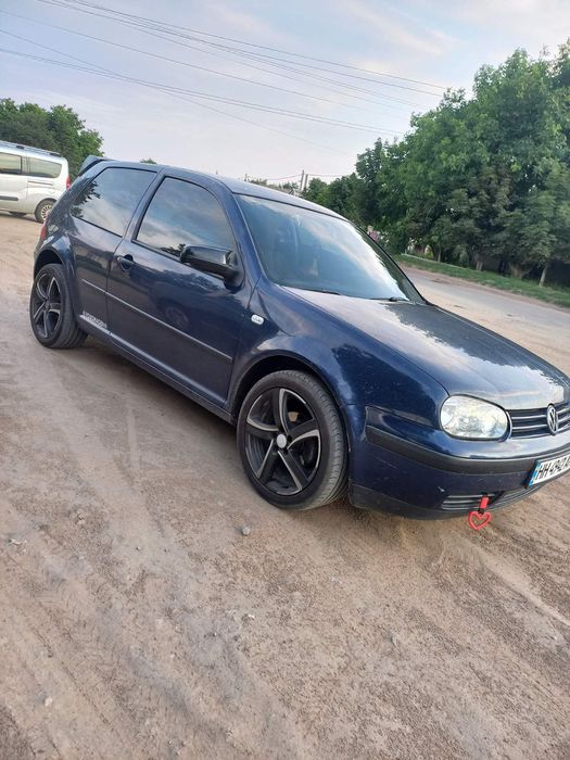 Volkswagen Golf, 2000