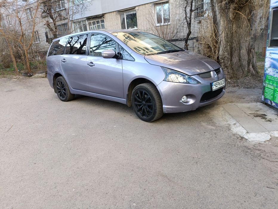 Mitsubishi Grandis, 2005
