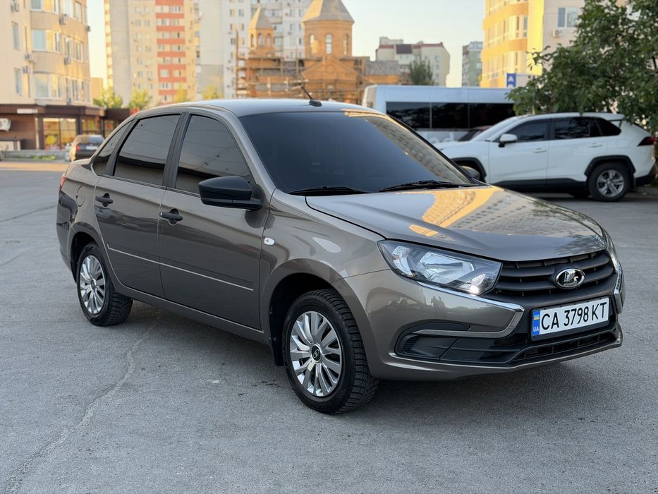 ВАЗ / Lada Granta, 2021
