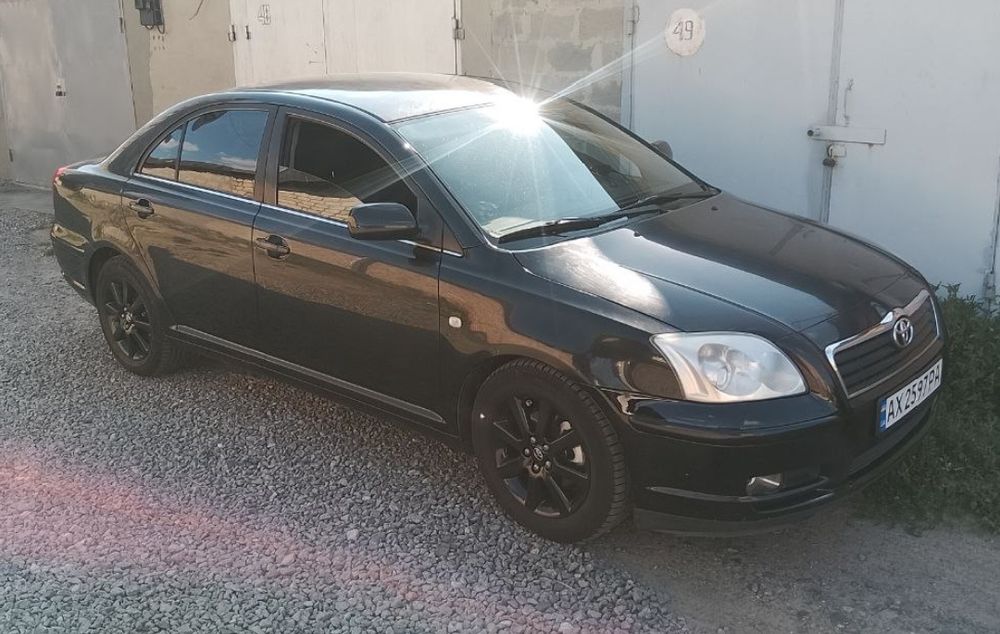 Toyota Avensis, 2004