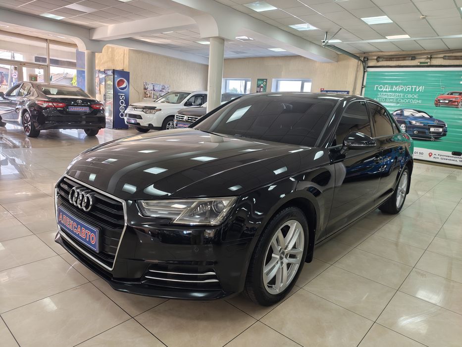 Audi A4, 2015