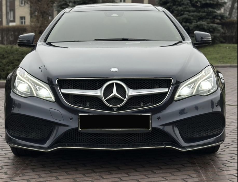 Mercedes-Benz 220, 2013