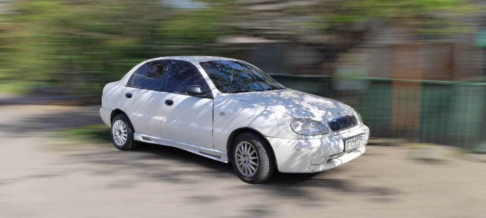Daewoo Lanos (Sens), 2002