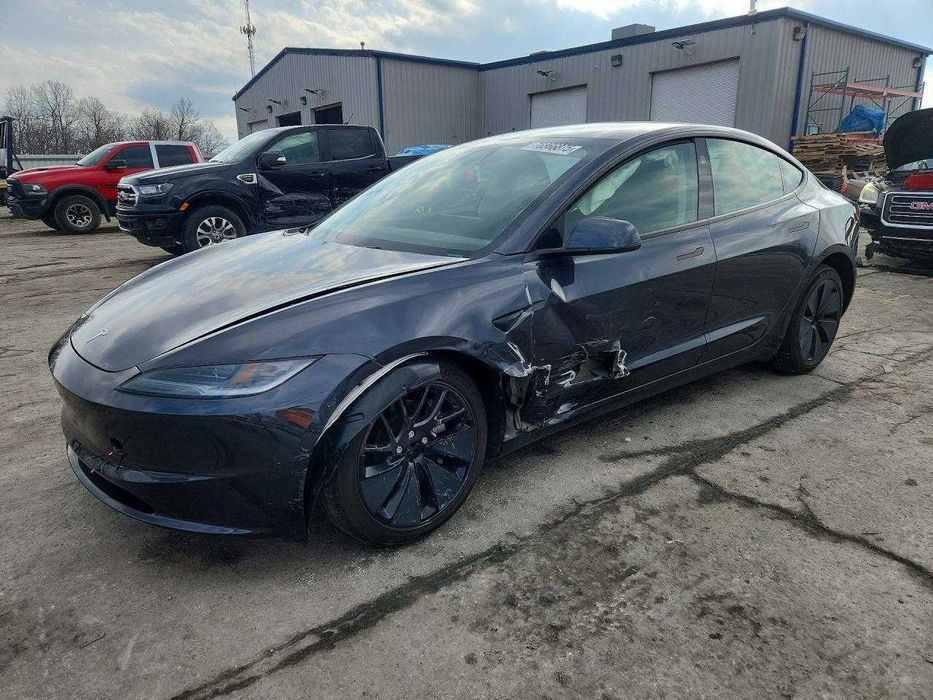 Tesla Model 3, 2025