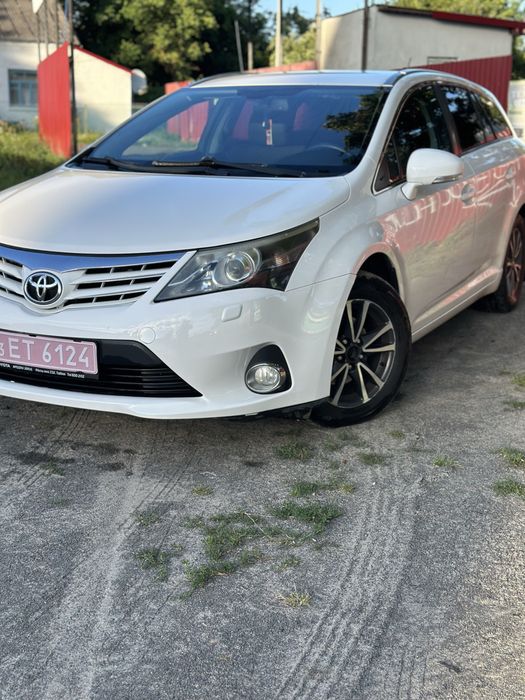 Toyota Avensis, 2013
