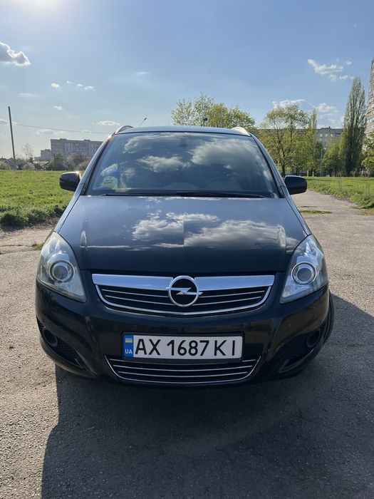 Opel Zafira, 2010