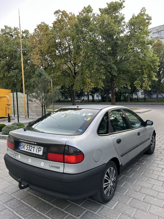 Renault Laguna, 1996