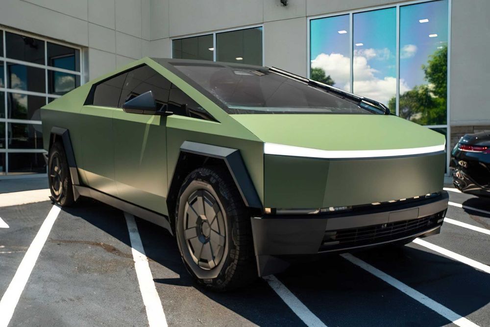 Tesla, 2024