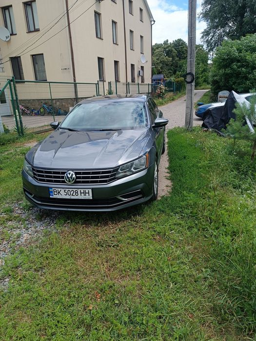 Volkswagen Passat Sedan, 2016