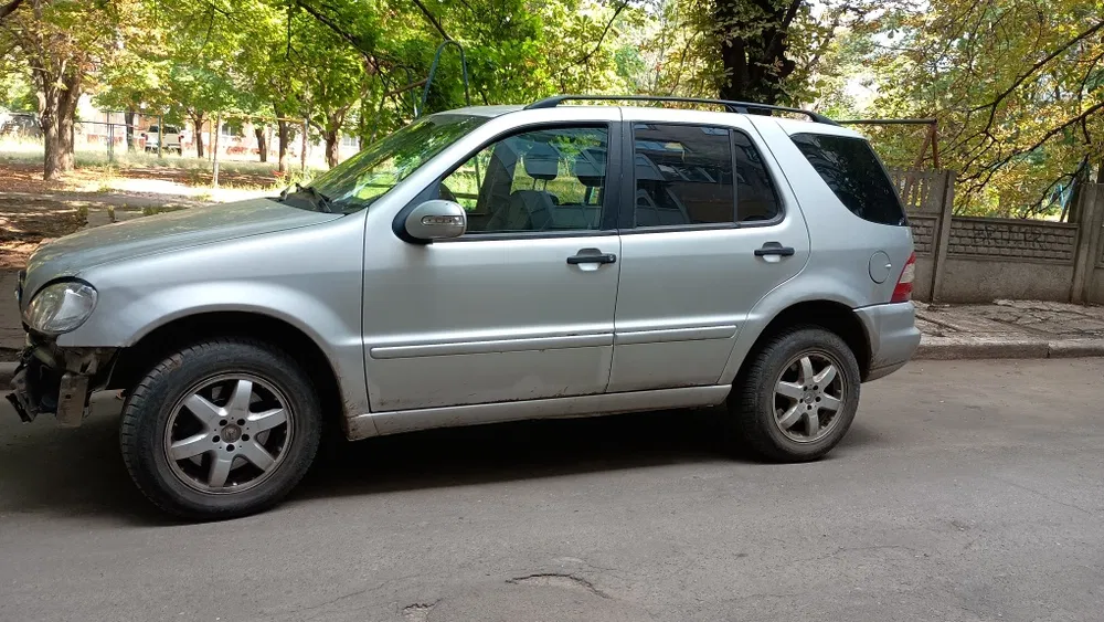 Mercedes-Benz ML серія, 2004