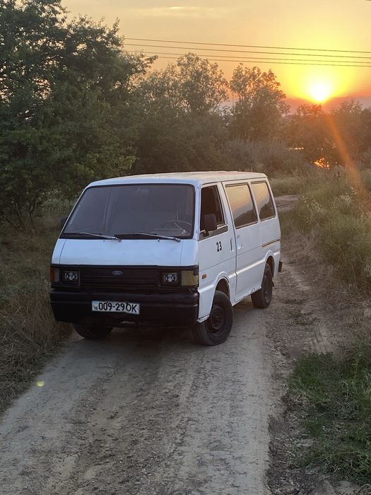 Ford Econovan, 1987
