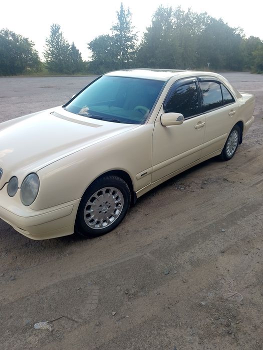 Mercedes-Benz 220, 1999