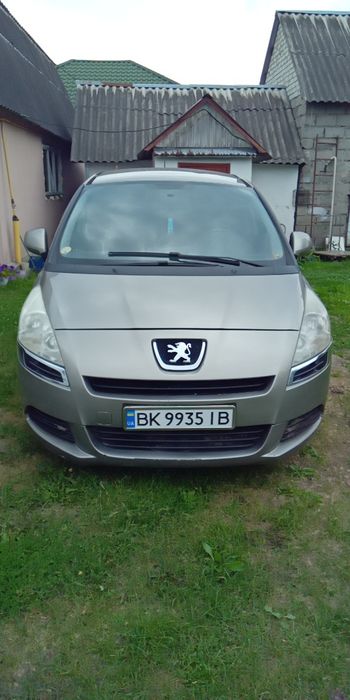 Peugeot 5008, 2010