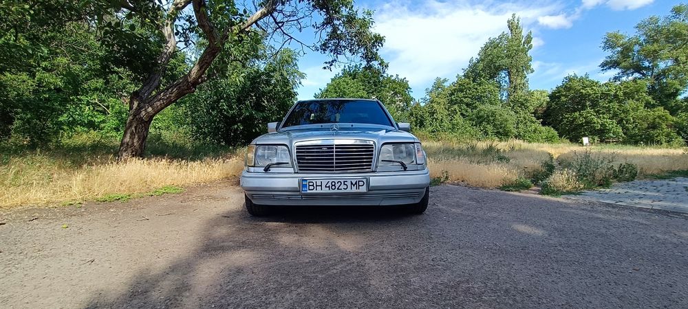 Mercedes-Benz 280, 1993