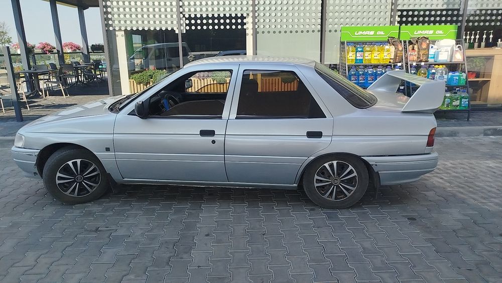 Ford Orion, 1991