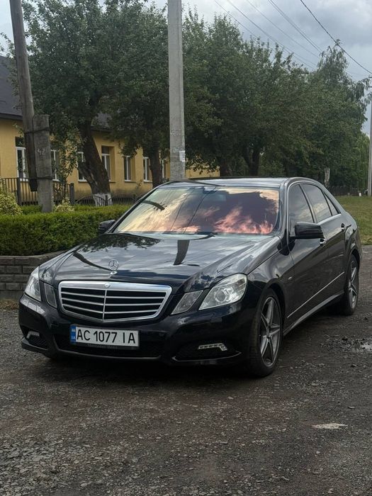 Mercedes-Benz 220, 2010