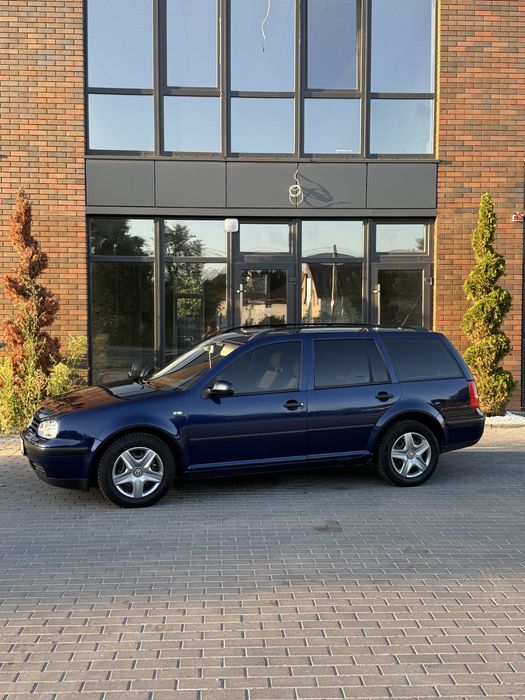 Volkswagen Golf, 2004