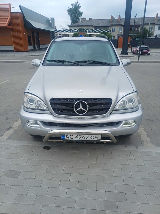 Mercedes-Benz ML серія, 2001