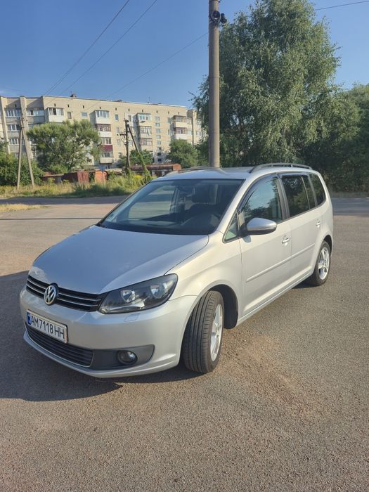 Volkswagen Touran, 2011