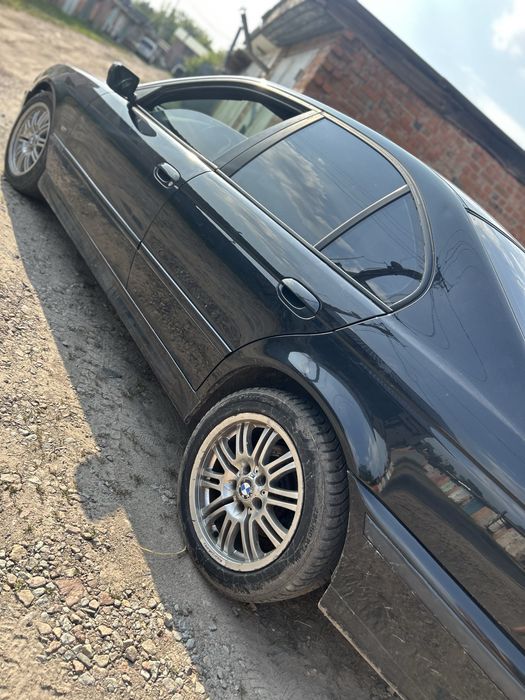 BMW 5 Series, 2001