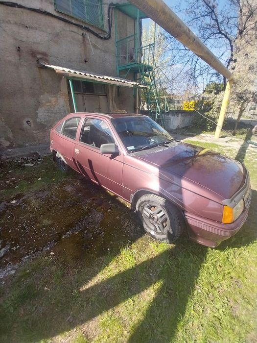 Opel Kadett, 1989
