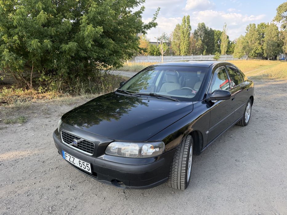 Volvo S60, 2002