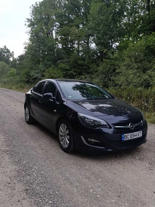 Opel Astra, 2013