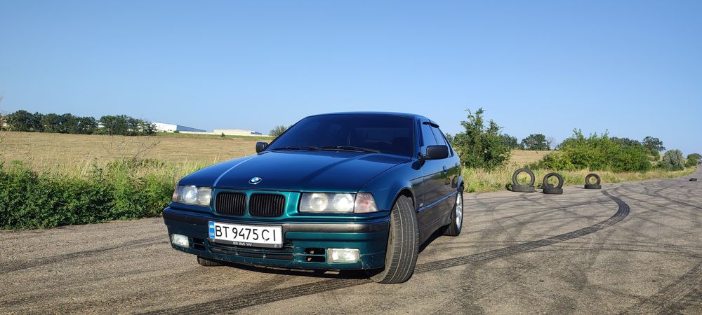 BMW 3 Series, 1993