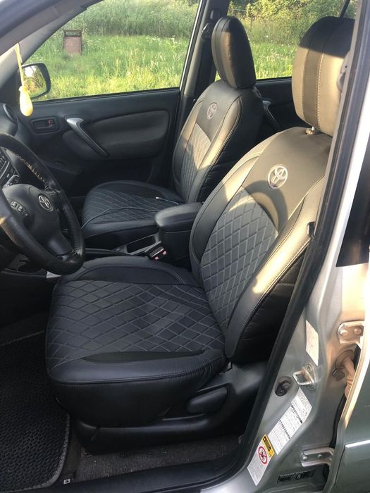 Toyota RAV4, 2005