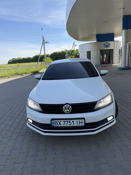 Volkswagen Jetta, 2016
