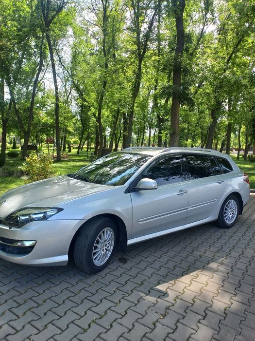 Renault Laguna, 2011