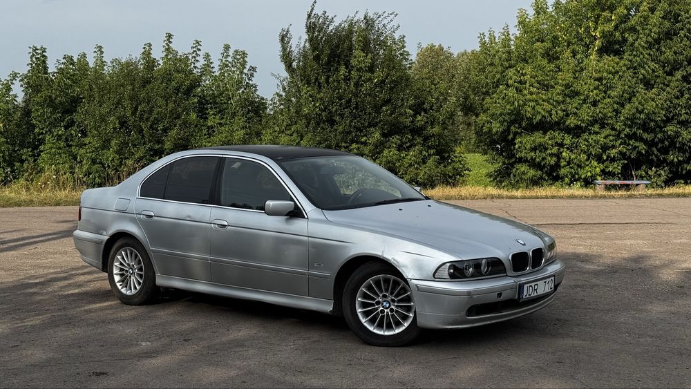 BMW 5 Series, 2002