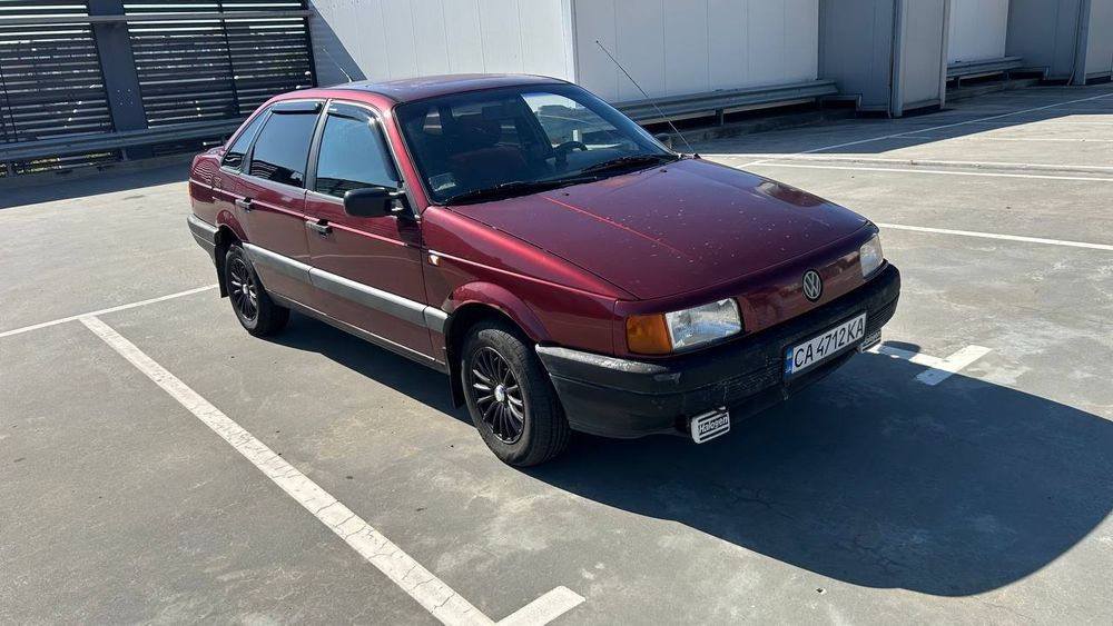 Volkswagen Passat Sedan, 1992