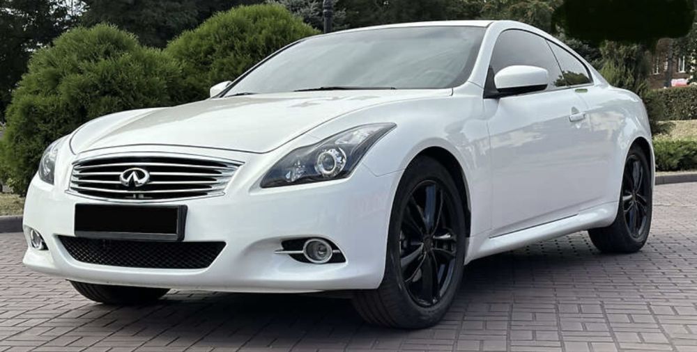 Infiniti G37, 2012