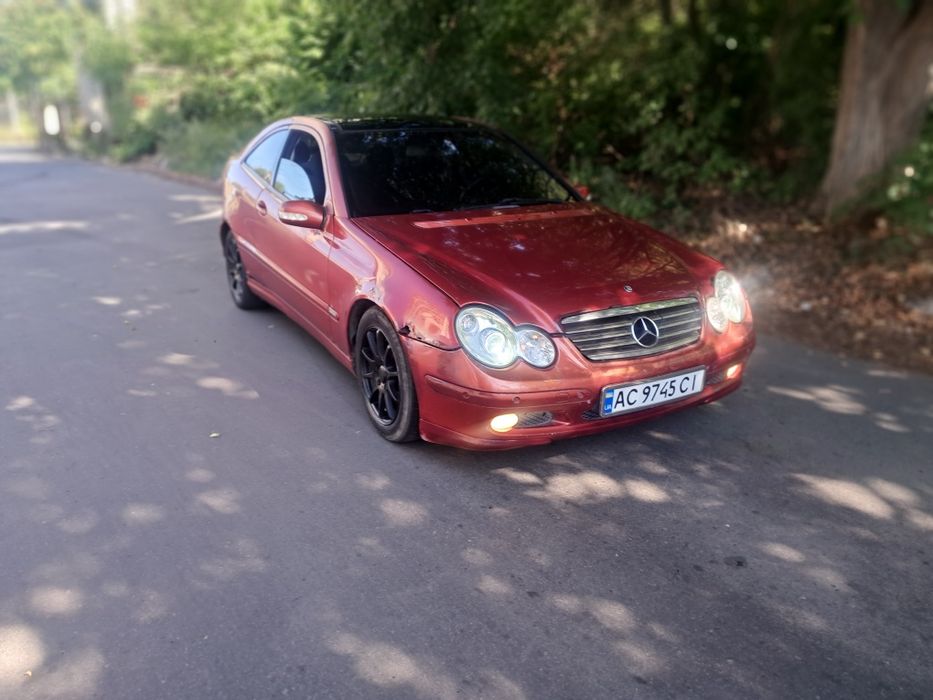 Mercedes-Benz CLK серія, 2001
