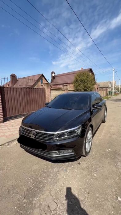 Volkswagen Passat Sedan, 2017