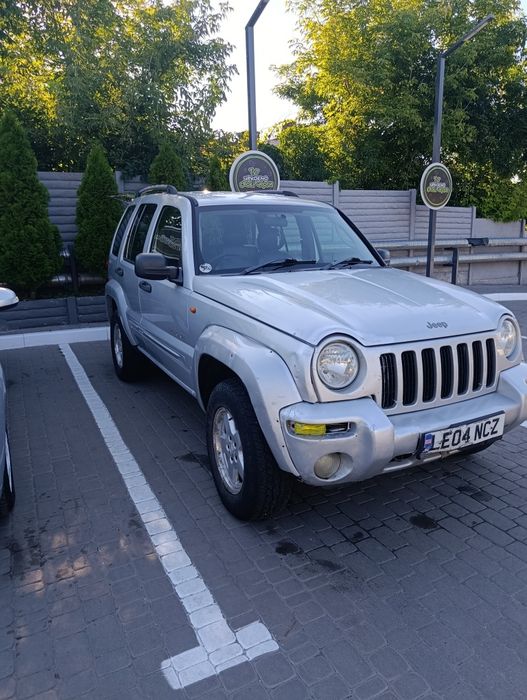 Jeep Liberty, 2004