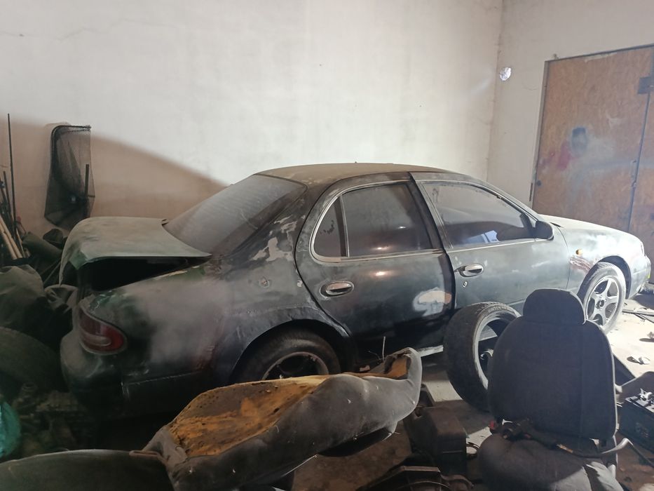 Nissan Bluebird, 1995