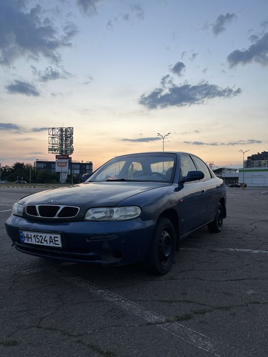 Daewoo Nubira, 1998