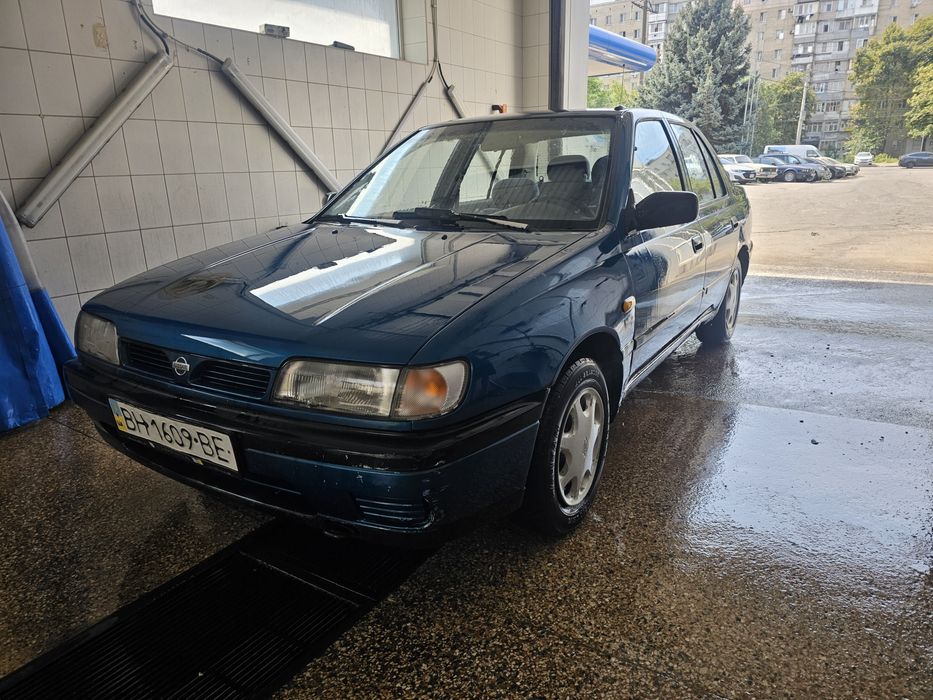 Nissan Sunny, 1996