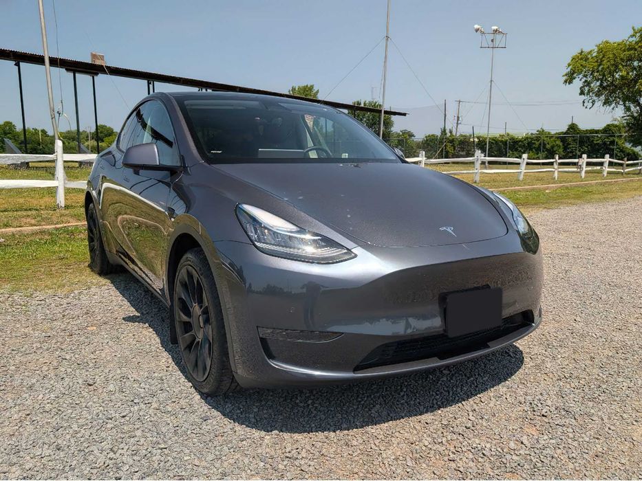 Tesla, 2021